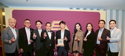 พิธีปิด หลักสูตร Elite Lifestyle Management (ELM) รุ่นที่ 3  ไฮไลต์สำคัญของงาน คือ การได้ต้อนรับ คุณท๊อป - จิรายุส ทรัพย์ศรีโสภา มาร่วมถ่ายทอดและแบ่งปันประสบการณ์